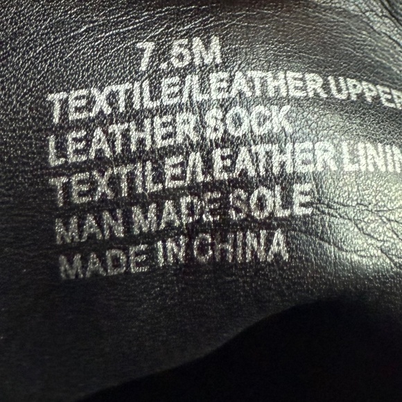 Antonio Melani Leather Flannel Treaded Lug Sole Lace Up Zippered Boot Sz 7 1/2 - Picture 8 of 8